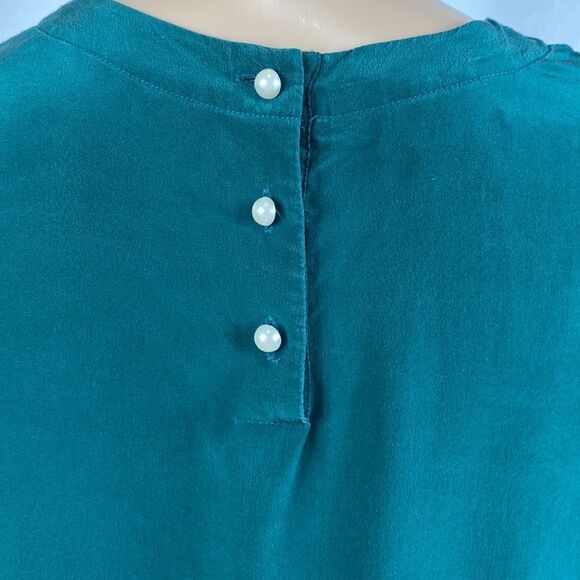Casual Corner Emerald Green Silk Short Sleeve Blouse Top - Picture 5 of 9